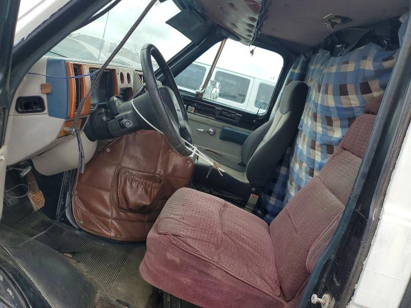 1992 Chevrolet G20 VIN 2GBEG25Z3N4112908 COPART salvage auction — REAR END, Ca - Dis/Dlr/Exp Only Clean Title, sold $325 on 2026-07-02 (photo 7)