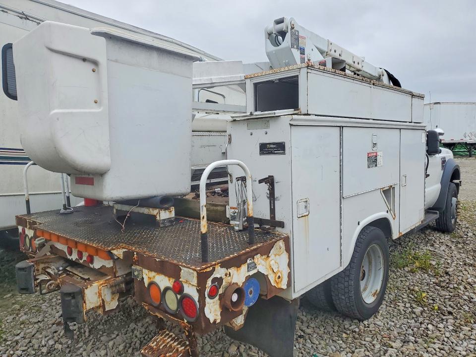 2008 Ford F-550 super duty VIN 1FDAF57RX8EE22310 COPART salvage auction — SIDE, Ky - Certificate Of Title (P), sold $7,500 on 2026-07-30 (photo 3)