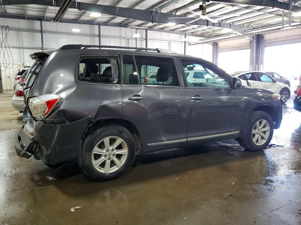 2013 Toyota VIN 5TDBK3EH7DS182401 COPART salvage auction — REAR END, Mn - Cert Of Title-Prior Salvage, sold $1,900 on 2026-07-14 (photo 3)