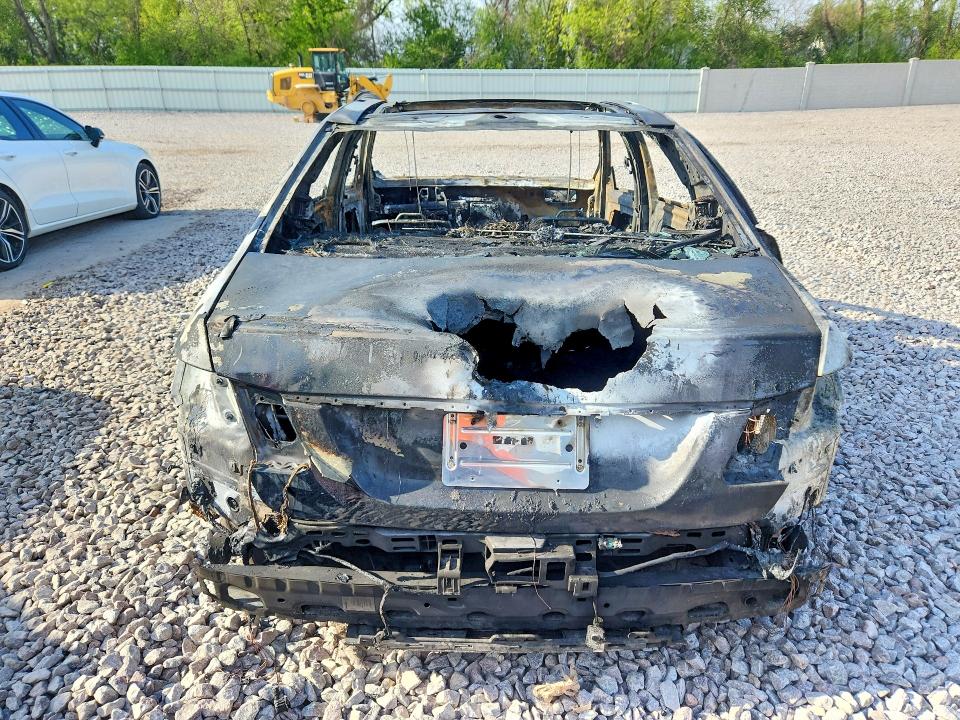 2015 Mercedes-benz E-class VIN WDDHF7GB0FB095647 COPART salvage auction — BURN, Wi - Junked Vehicle Bill Of Sale, sold $325 on 2026-07-27 (photo 6)