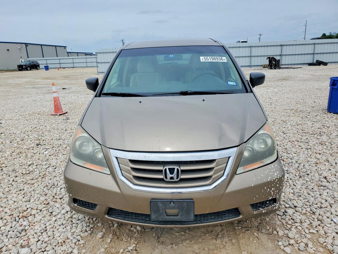 2010 Honda Odyssey VIN 5FNRL3H20AB001531 COPART salvage auction — Side, TX - SALVAGE VEHICLE TITLE, sold $400 on 2026-07-09 (photo 5)