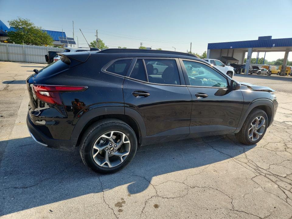 2025 Chevrolet Trax VIN KL77LHEP7SC297583 COPART salvage auction — FRONT END, In - Cert Of Title-Salvage Title, sold $4,650 on 2026-07-27 (photo 3)