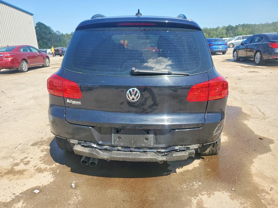 2017 Volkswagen Tiguan VIN WVGBV7AXXHK044307 COPART salvage auction — REAR END, Salvage Title, sold $1,350 on 2026-08-12 (photo 6)