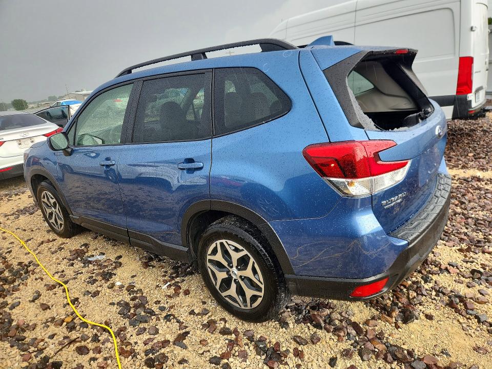 2021 Subaru Forester VIN JF2SKAFC7MH402066 COPART salvage auction — HAIL, Mo - Salvage Certificate Of Title, sold $10,800 on 2026-07-08 (photo 2)