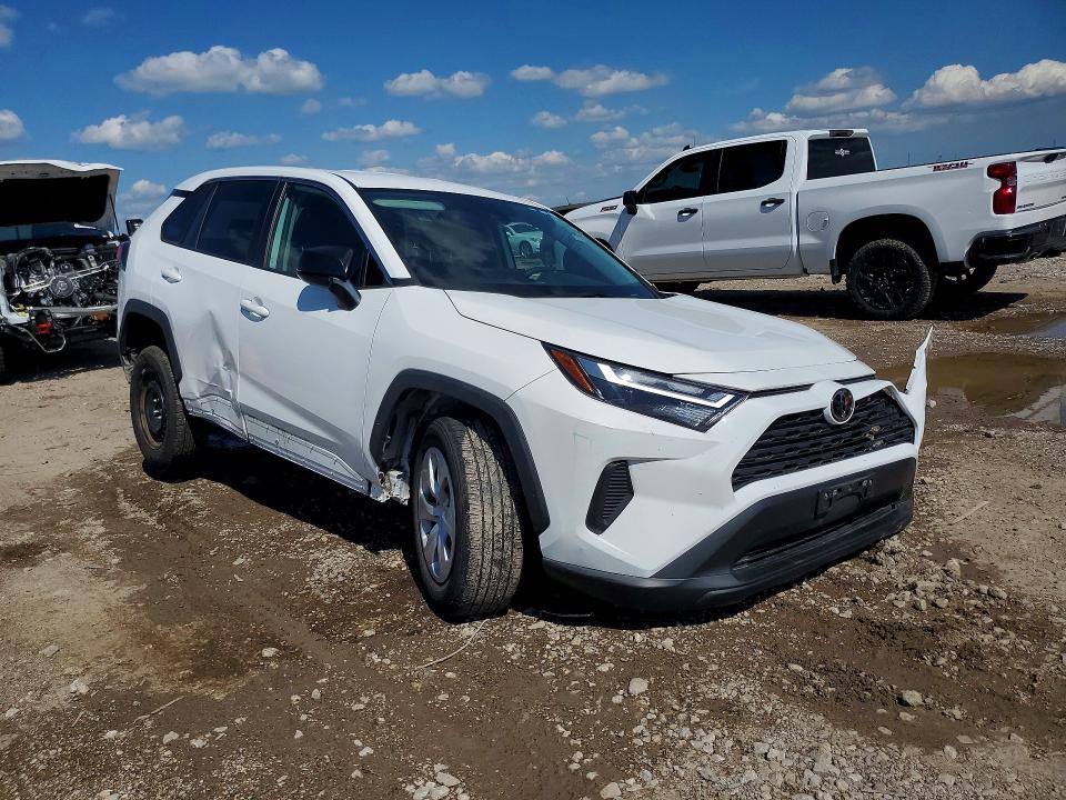 2024 Toyota Rav 4 VIN 2T3H1RFV9RW307344 COPART salvage auction — SIDE, TX - SALVAGE VEHICLE TITLE, sold $8,200 on 2026-07-02 (photo 4)