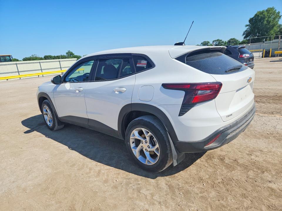2025 Chevrolet Trax VIN KL77LFEP9SC322858 COPART salvage auction — HAIL, Ks - Cert Of Title-Salvage, sold $8,400 on 2026-07-08 (photo 2)