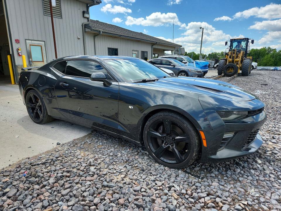 2016 Chevrolet Camaro VIN 1G1FF1R76G0151183 COPART salvage auction — WATER/FLOOD, Wv - Salvage Cert - Flood Damaged, sold $8,000 on 2026-07-04 (photo 4)