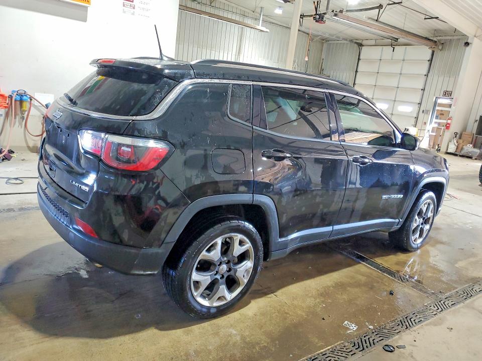 2018 Jeep Compass VIN 3C4NJDCB7JT255563 COPART salvage auction — NORMAL WEAR, IN - CERTIFICATE OF TITLE, sold $4,250 on 2026-07-09 (photo 3)