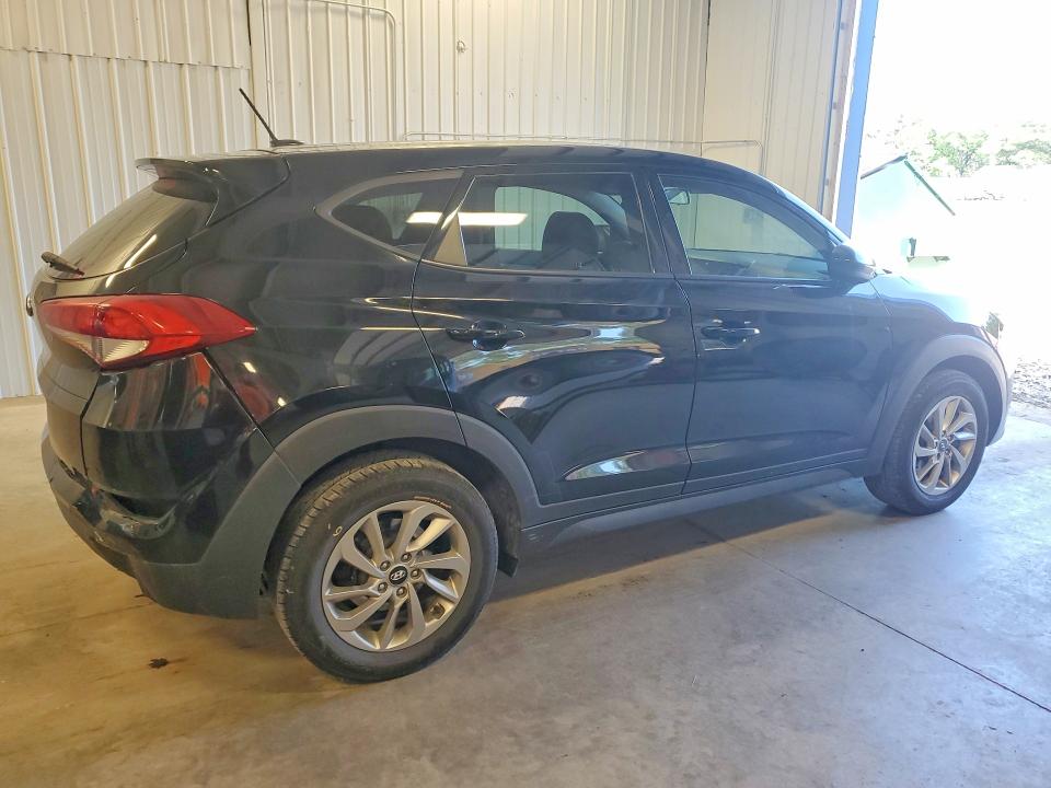 2017 Hyundai Tucson VIN KM8J23A44HU565997 COPART salvage auction — VANDALISM, Mn - Cert Of Title-Salvage, sold $300 on 2026-07-28 (photo 3)