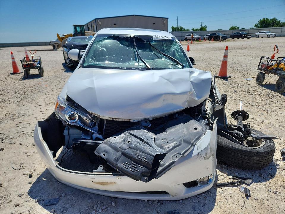 2011 Toyota Avalon VIN 4T1BK3DB0BU438850 COPART salvage auction — FRONT END, Tx - Salvage Vehicle Title, sold $725 on 2026-07-09 (photo 5)