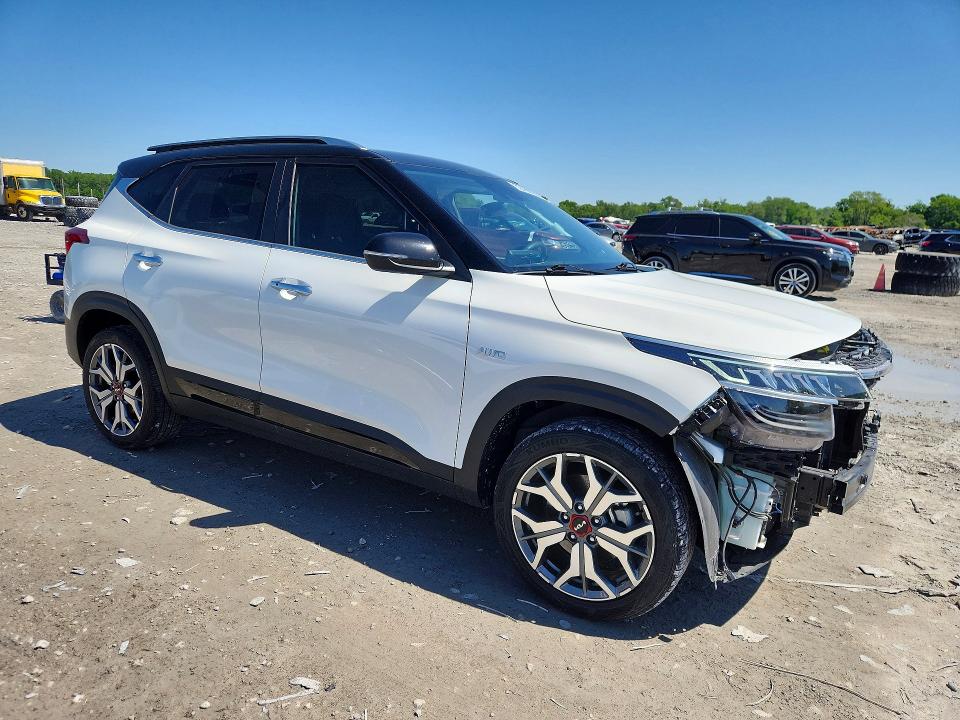 2023 Kia VIN KNDETCA20P7458833 COPART salvage auction — SIDE, Il - Salvage Certificate, sold $4,350 on 2026-07-27 (photo 4)