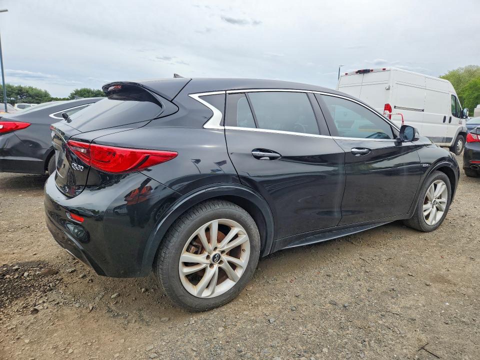 2018 Infiniti Qx30 VIN SJKCH5CP0JA058730 COPART salvage auction — MINOR DENT/SCRATCHES, NY - CERTIFICATE OF TITLE, sold $3,200 on 2026-07-09 (photo 3)