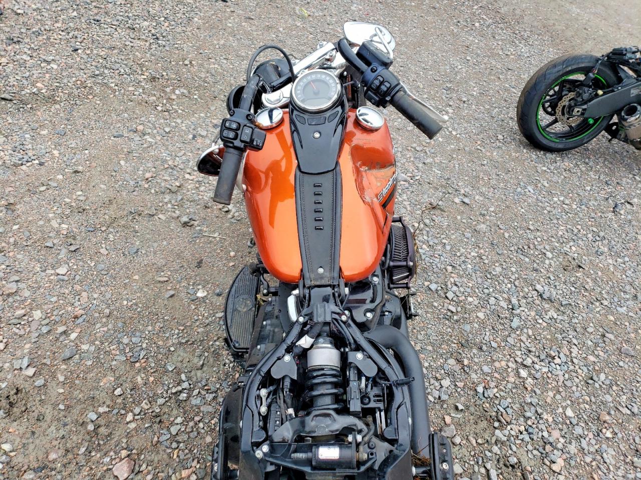 2020 Harley Davidson Flhcs VIN 1HD1YBK12LB031546 COPART salvage auction — All Over, GA - CERT OF TITLE-SALVAGE, sold $3,450 on 2026-07-02 (photo 6)