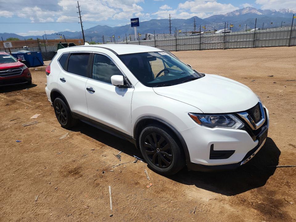 2017 Nissan VIN KNMAT2MT6HP608233 COPART salvage auction — SIDE, Salvage Title, sold $1,250 on 2026-07-29 (photo 4)