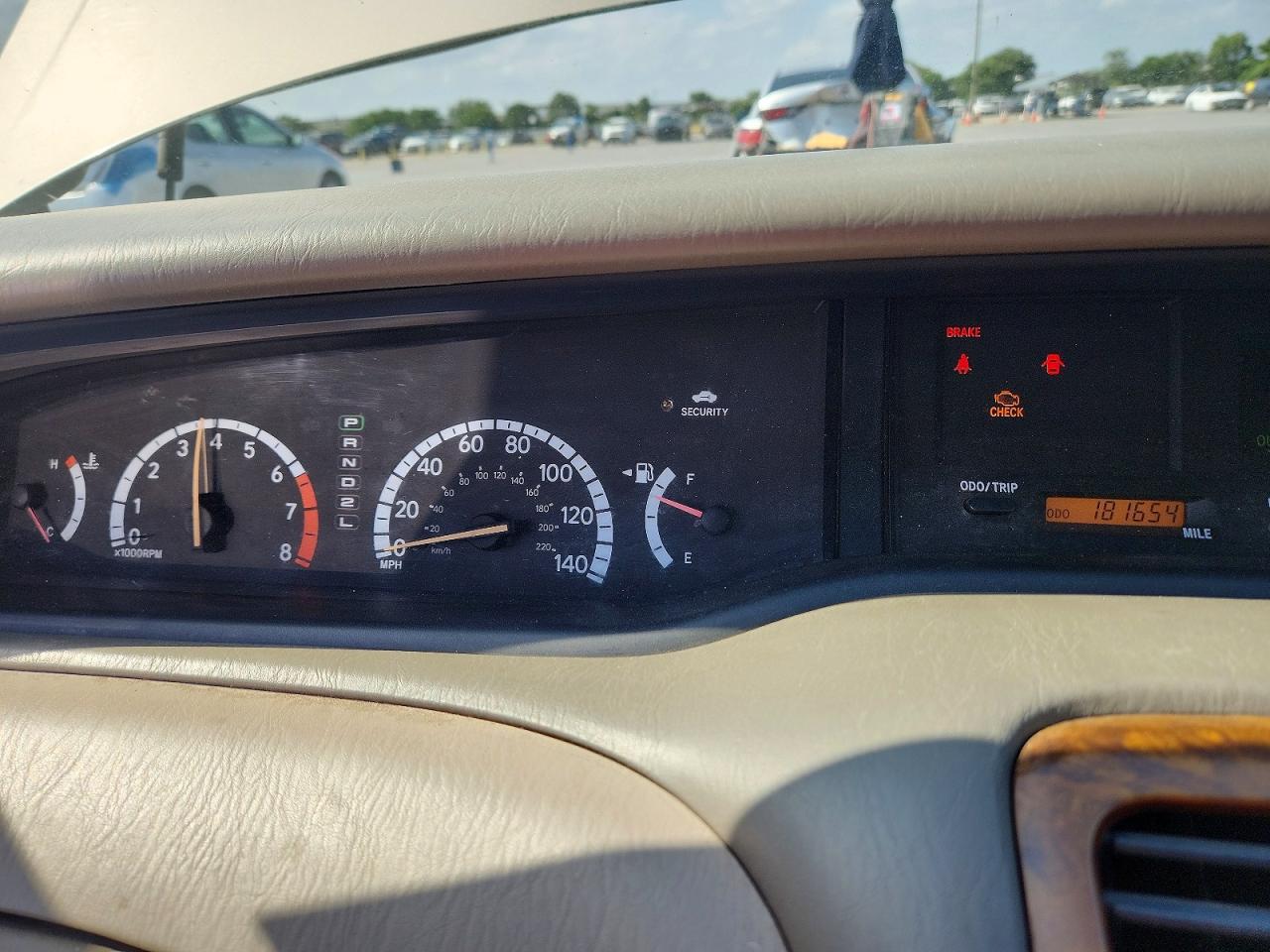 2000 Toyota Avalon VIN 4T1BF28B4YU029901 COPART salvage auction — Front End, TX - SALVAGE VEHICLE TITLE, sold $375 on 2026-07-09 (photo 9)