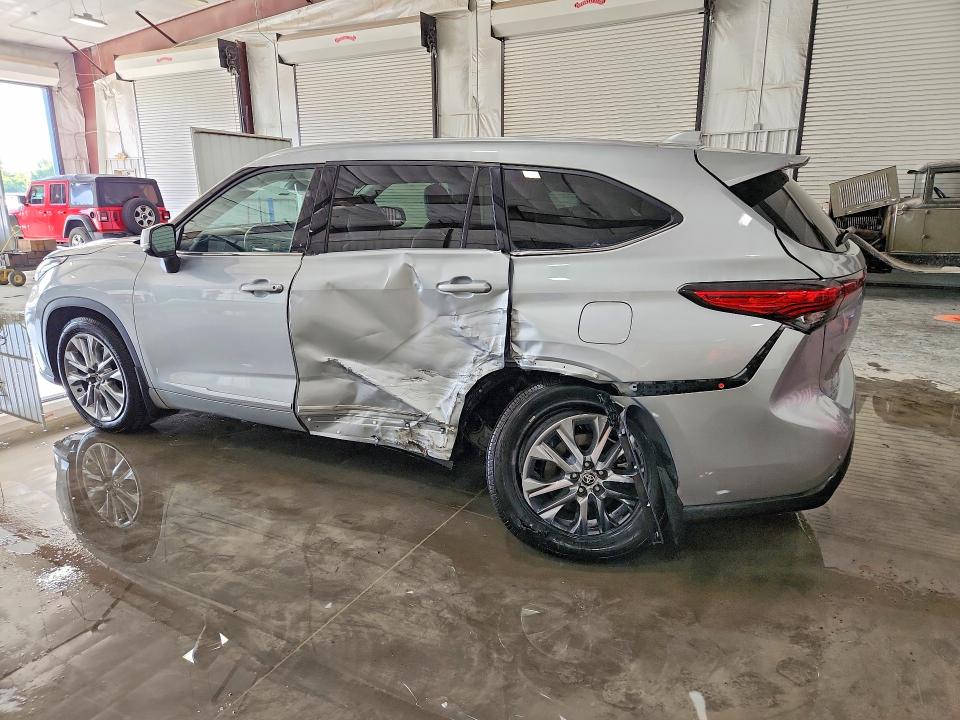 2020 Toyota VIN 5TDDZRBH2LS022095 COPART salvage auction — SIDE, Il - Salvage Certificate, sold $15,700 on 2026-07-15 (photo 2)