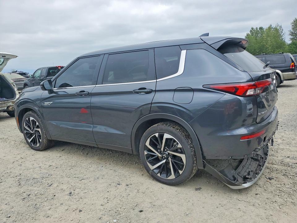 2025 Mitsubishi Outlander VIN JA4T5VA95SZ001193 COPART salvage auction — REAR END, WA - BILL OF SALE, sold $14,600 on 2026-07-27 (photo 2)
