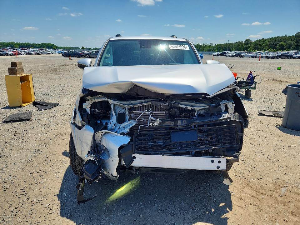 2022 Toyota 4runner VIN JTEEU5JR8N5270202 COPART salvage auction — FRONT END, Nc - Salvage Certificate Of Title, sold $9,600 on 2026-07-20 (photo 5)