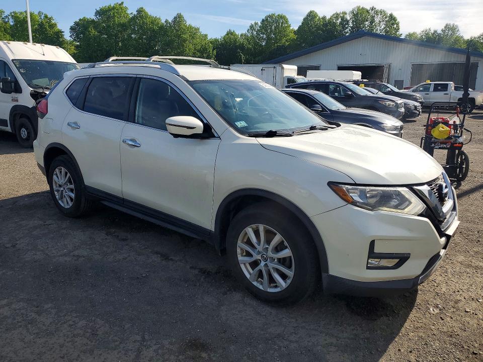 2017 Nissan Rogue VIN KNMAT2MV7HP502598 COPART salvage auction — MECHANICAL, MA - CERTIFICATE OF TITLE, sold $2,050 on 2026-07-21 (photo 4)