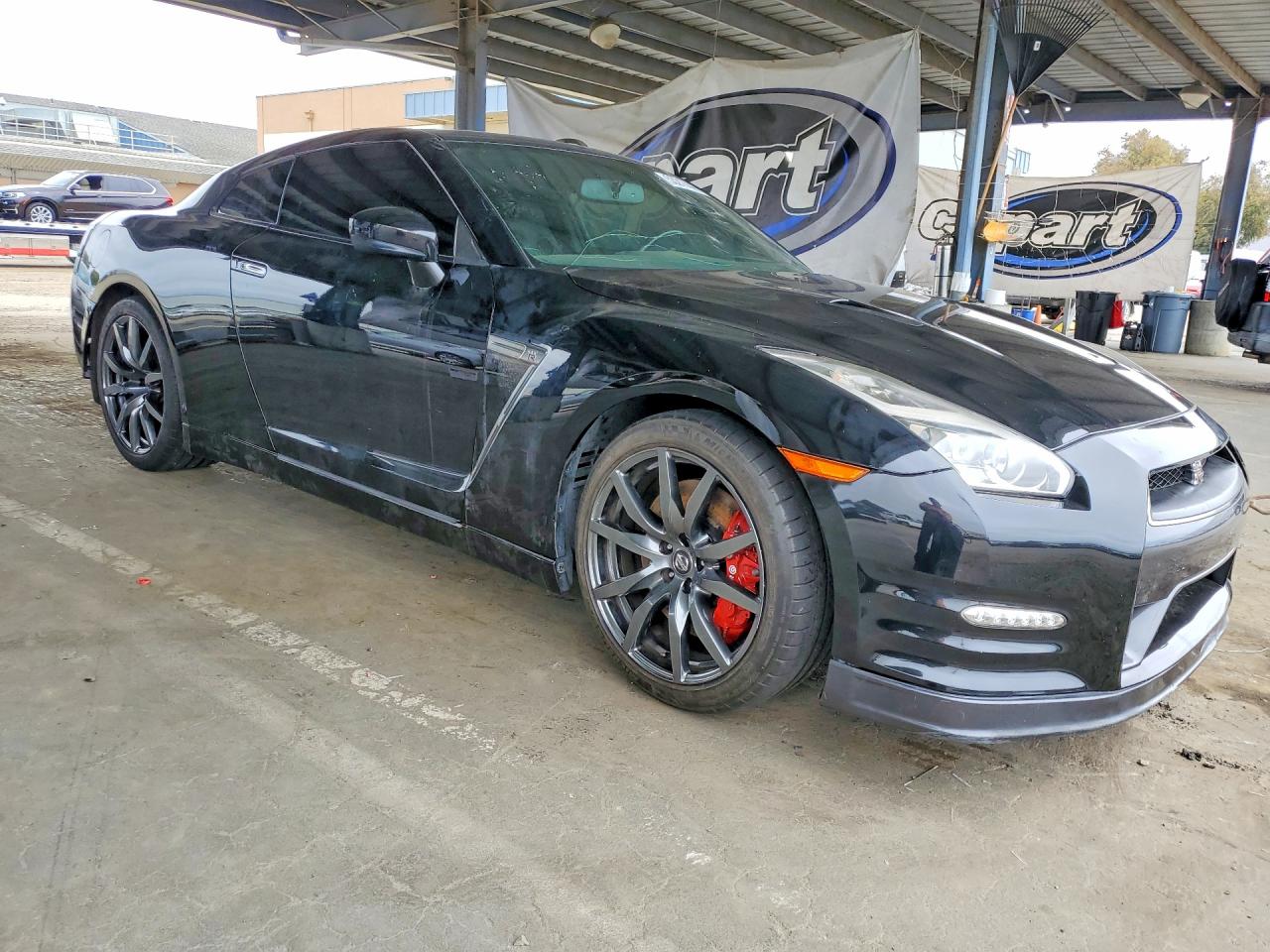 2016 Nissan Gt-r VIN JN1AR5EF6GM290562 COPART salvage auction — Vandalized, NV - SALVAGE TITLE, sold $20,100 on 2026-06-09 (photo 4)