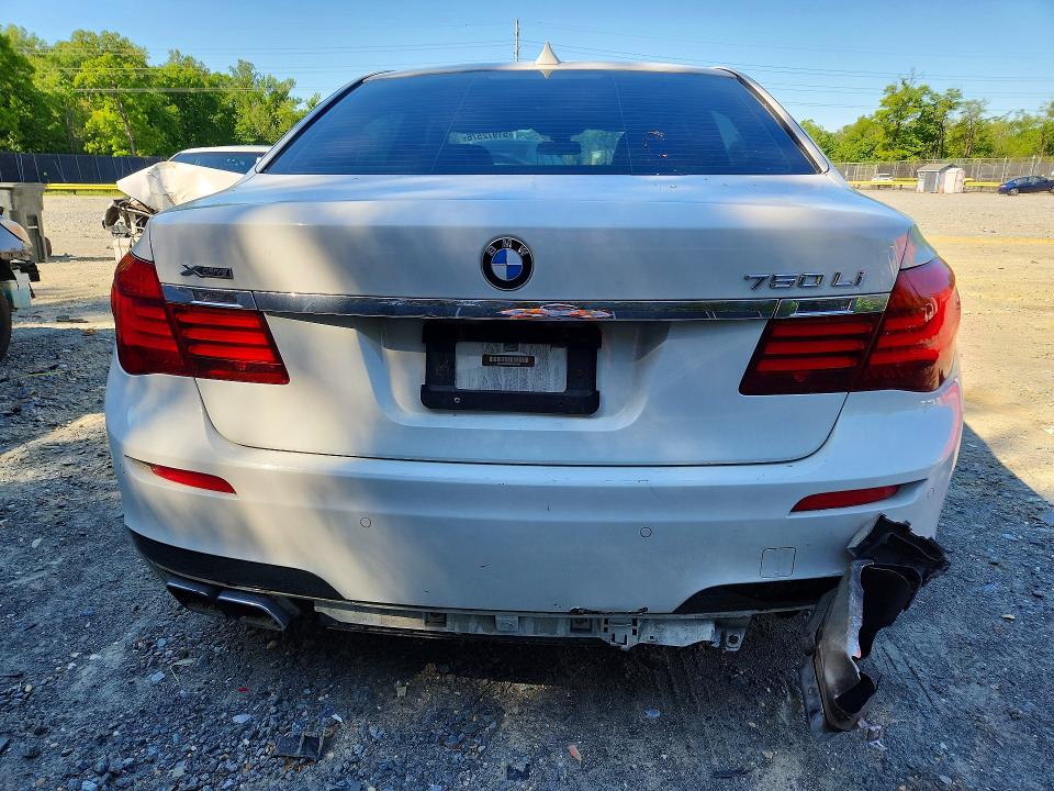 2015 BMW 7er VIN WBAYF8C56FD654300 COPART salvage auction — FRONT END, Salvage Title, sold $950 on 2026-07-31 (photo 6)