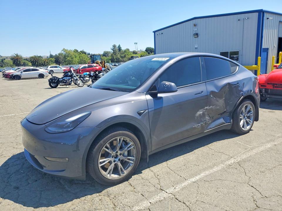 2023 Tesla Model y VIN 7SAYGDEE3PF873394 COPART salvage auction — SIDE, CA - SALVAGE CERTIFICATE, sold $13,200 on 2026-07-31 (photo 1)