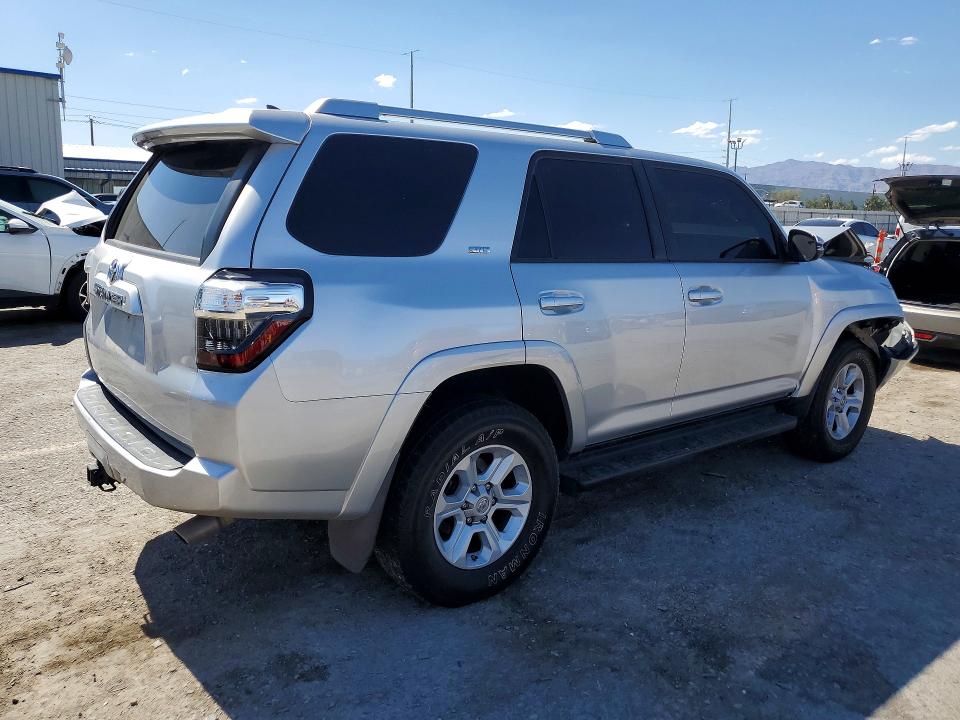 2014 Toyota VIN JTEBU5JR2E5168851 COPART salvage auction — FRONT END, Nv - Salvage Title, sold $8,000 on 2026-07-30 (photo 3)