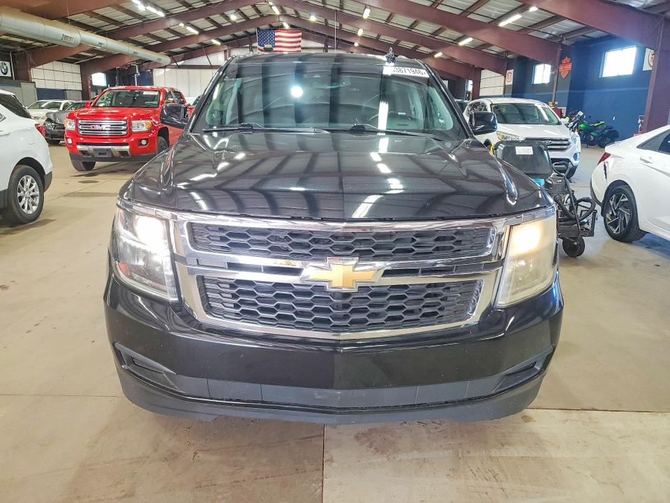 2019 Chevrolet Suburban VIN 1GNSKHKC1KR345696 COPART salvage auction — MINOR DENT/SCRATCHES, MA - CERTIFICATE OF TITLE (P), sold $7,300 on 2026-07-30 (photo 5)