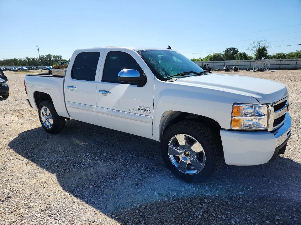 2010 Chevrolet Silverado 1500 VIN 3GCRCSE04AG159796 COPART salvage auction — MINOR DENT/SCRATCHES, TX - SALVAGE VEHICLE TITLE (P), sold $3,750 on 2026-07-09 (photo 4)