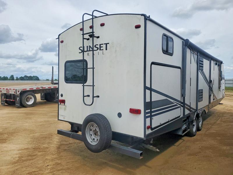 2019 Keys Trailer VIN 4YDT33129K5351269 COPART salvage auction — WATER/FLOOD, TX - SALVAGE TITLE-FLOOD DAMAGE, sold $3,100 on 2026-07-23 (photo 4)