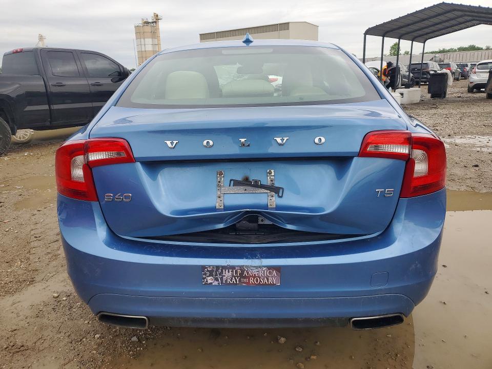 2015 Volvo S60 VIN YV126MFB5F1299831 COPART salvage auction — Burn Engine, Ks - Cert Of Title-Salvage, sold $450 on 2026-08-18 (photo 6)