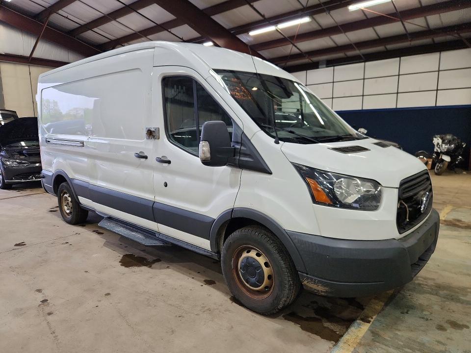 2017 Ford Transit VIN 1FTYE2CM5HKA12336 COPART salvage auction — SIDE, MI - CERTIFICATE OF TITLE, sold $4,100 on 2026-08-21 (photo 4)