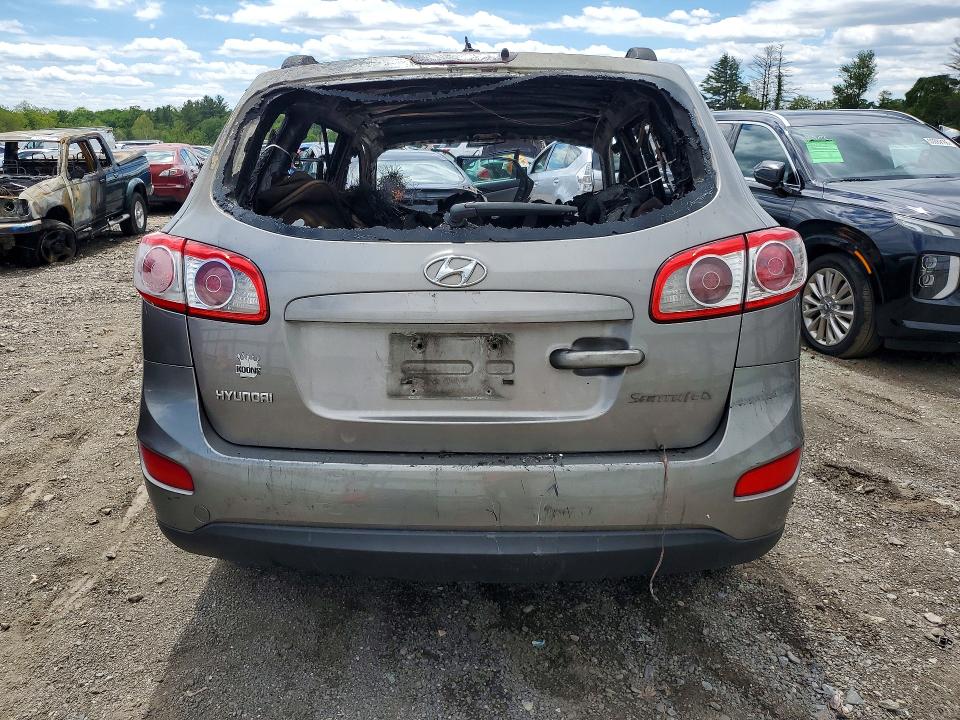 2011 Hyundai Santa fe VIN 5XYZG3AB4BG024075 COPART salvage auction — BURN, Md - Cert Of Salvage > 75% Damage, sold $250 on 2026-07-13 (photo 6)
