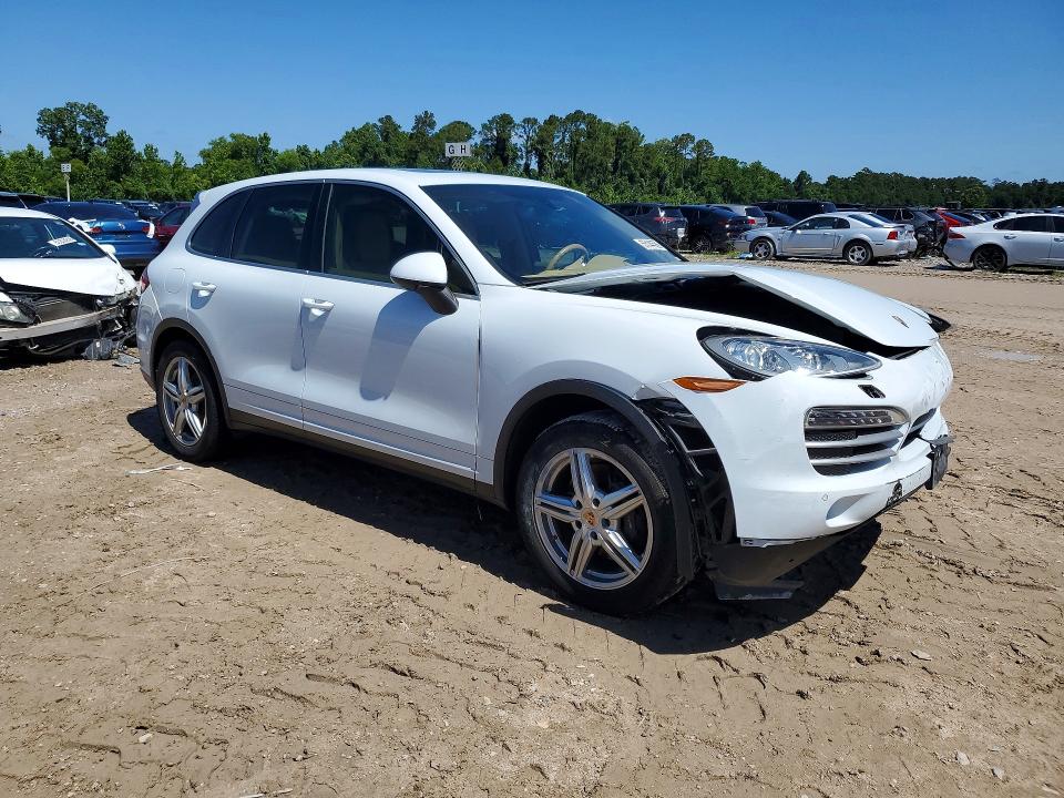 2014 Porsche Cayenne VIN WP1AA2A23ELA95915 COPART salvage auction — FRONT END, Tx - Salvage Vehicle Title, sold $1,350 on 2026-07-28 (photo 4)