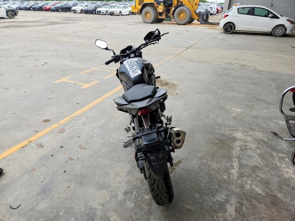 2025 Honda Cb VIN MLHPC7157S5100835 COPART salvage auction — SIDE, Va - Cert Of Title - Salvage, sold $625 on 2026-07-02 (photo 4)