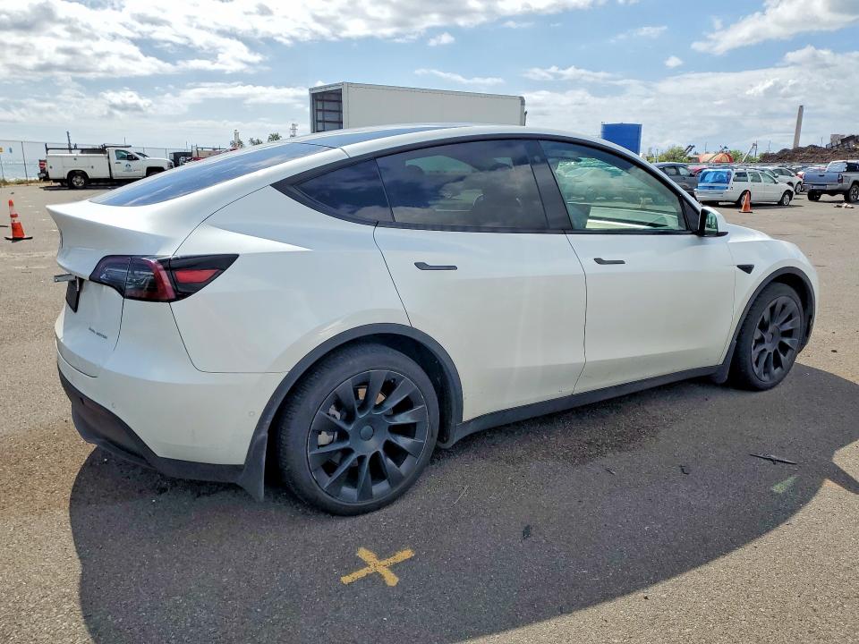 2021 Tesla Model y VIN 5YJYGAEE4MF251037 COPART salvage auction — FRONT END, Hi - Certificate Of Salvage, sold $2 on 2026-07-27 (photo 3)