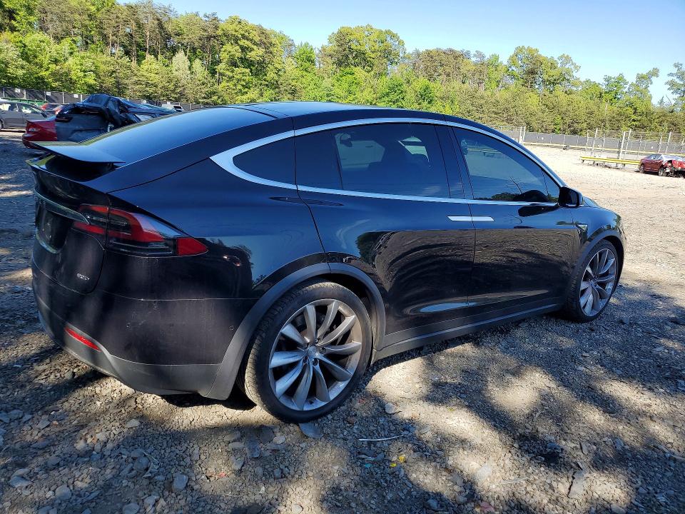 2016 Tesla Model x VIN 5YJXCBE24GF014605 COPART salvage auction — MINOR DENT/SCRATCHES, MD - CERT OF SALVAGE > 75% DAMAGE, sold $8,200 on 2026-07-21 (photo 3)