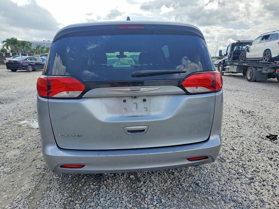 2021 Chrysler VIN 2C4RC1DG8MR516940 COPART salvage auction — FRONT END, Fl - Certificate Of Destruction, sold $1,900 on 2026-07-31 (photo 6)