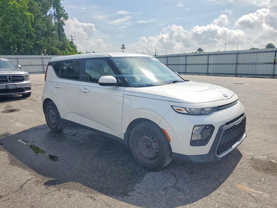2021 Kia Soul VIN KNDJ23AU1M7138824 COPART salvage auction — SIDE, Nc - Salvage Certificate Of Title, sold $2,250 on 2026-07-16 (photo 4)