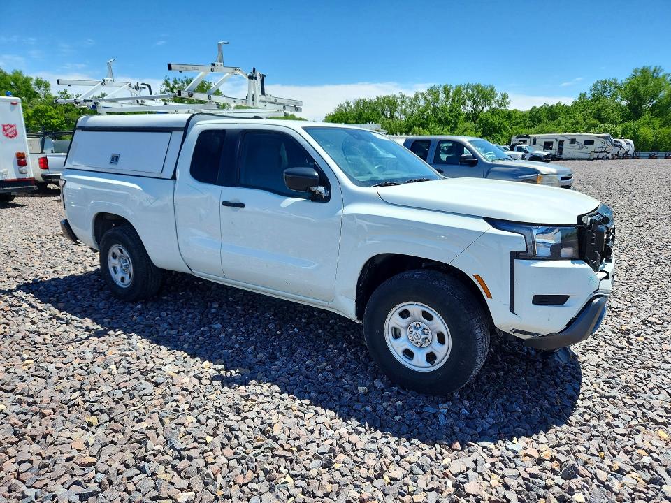 2024 Nissan Frontier VIN 1N6ED1CM1RN616883 COPART salvage auction — SIDE, Mo - Dis/Dlr/Exp Only Salvage Title, sold $9,700 on 2026-07-28 (photo 4)