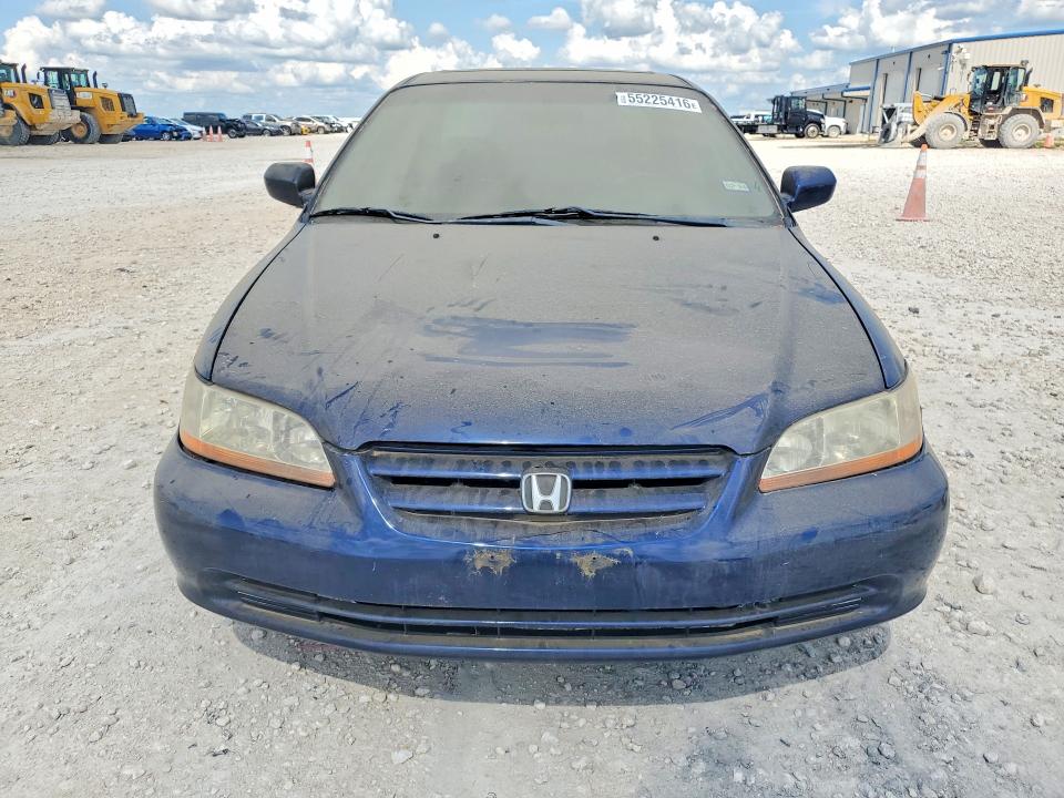 2002 Honda Accord VIN 1HGCG56682A062777 COPART salvage auction — NORMAL WEAR, Tx - Certificate Of Title, sold $400 on 2026-07-02 (photo 5)