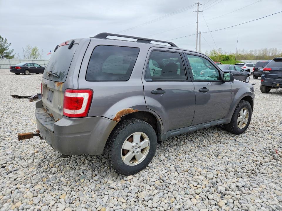 2011 Ford Escape VIN 1FMCU9DG6BKA21385 COPART salvage auction — WATER/FLOOD, MI - CERT OF TITLE-FLOOD VEHICLE, sold $200 on 2026-07-02 (photo 3)