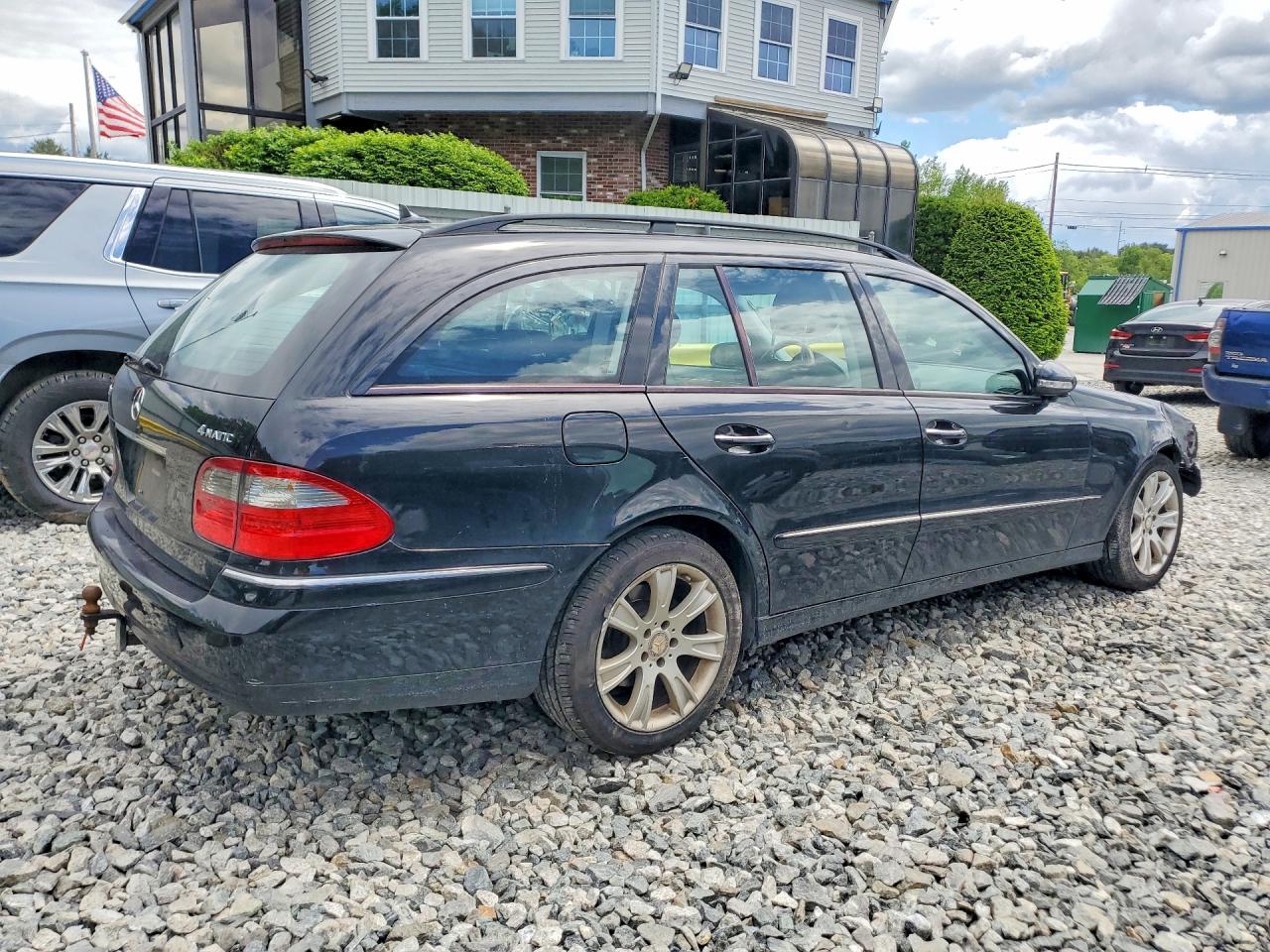 2009 Mercedes-Benz E-Class VIN WDBUH87X89B380216 COPART salvage auction — Front End, MA - CERT OF TITLE-RECONSTRCTD COLL, sold $425 on 2026-07-01 (photo 3)