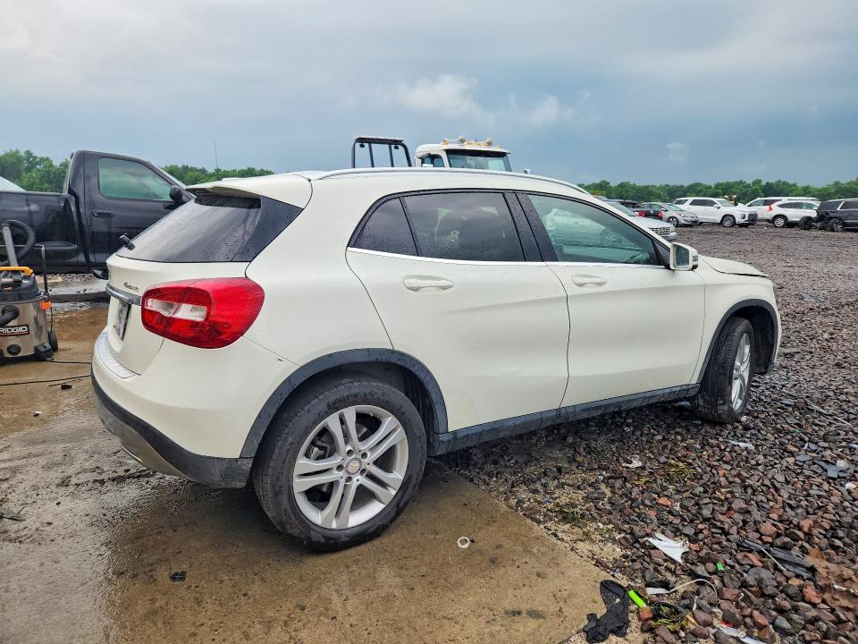 2015 Mercedes-benz Gla-klasse VIN WDCTG4GB4FJ170785 COPART salvage auction — ENGINE BURN, Mo - Salvage Certificate Of Title, sold $1,700 on 2026-08-06 (photo 3)