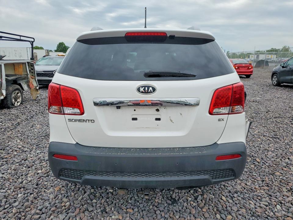 2011 Kia Sorento VIN 5XYKUDA15BG084325 COPART salvage auction — REAR END, In - Cert Of Title-Salvage Title, sold $30 on 2026-07-14 (photo 6)