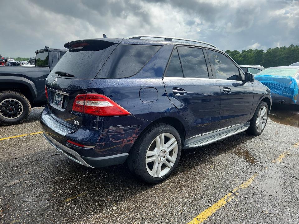 2015 Mercedes-benz M-klasse VIN 4JGDA5JB1FA498574 COPART salvage auction — NORMAL WEAR, Al - Certificate Of Title, sold $5,300 on 2026-07-08 (photo 3)