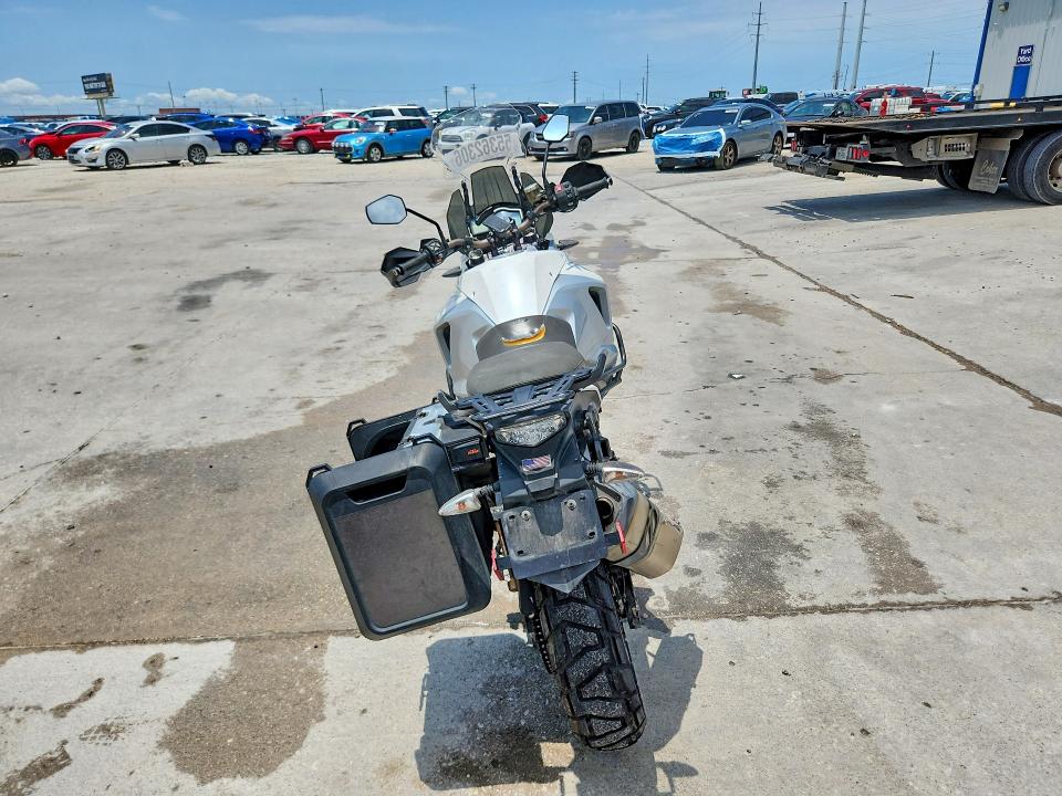 2015 Ktm VIN VBKV59406FM925775 COPART salvage auction — SIDE, Tx - Salvage Vehicle Title, sold $1,700 on 2026-07-02 (photo 4)