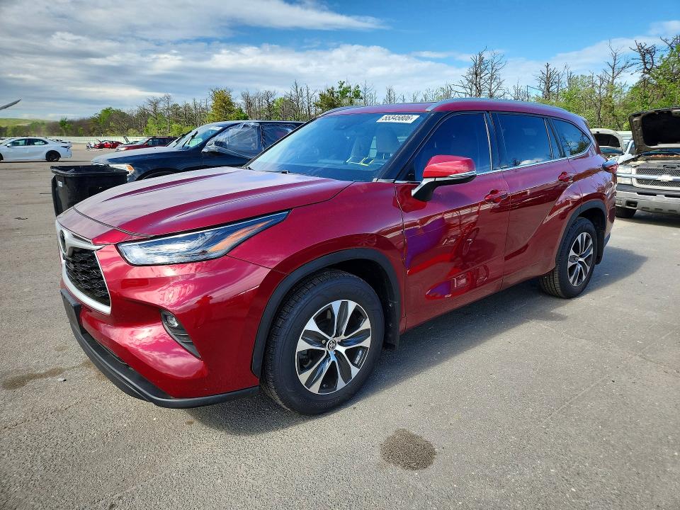2022 Toyota Highlander VIN 5TDGZRBH9NS181258 COPART salvage auction — MINOR DENT/SCRATCHES, Ny - Mv-907A Salvage Certificate, sold $16,900 on 2026-07-13 (photo 1)