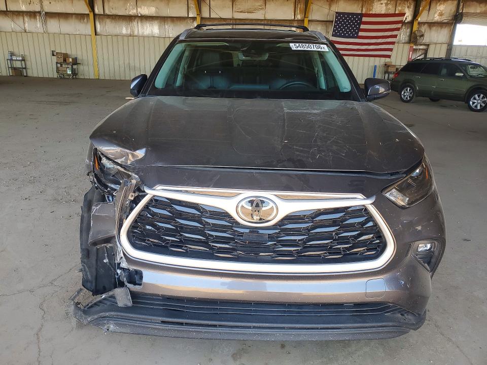 2022 Toyota Highlander VIN 5TDGZRAH9NS131638 COPART salvage auction — FRONT END, Az - Cert Of Title - Salvage, sold $14,500 on 2026-07-20 (photo 5)