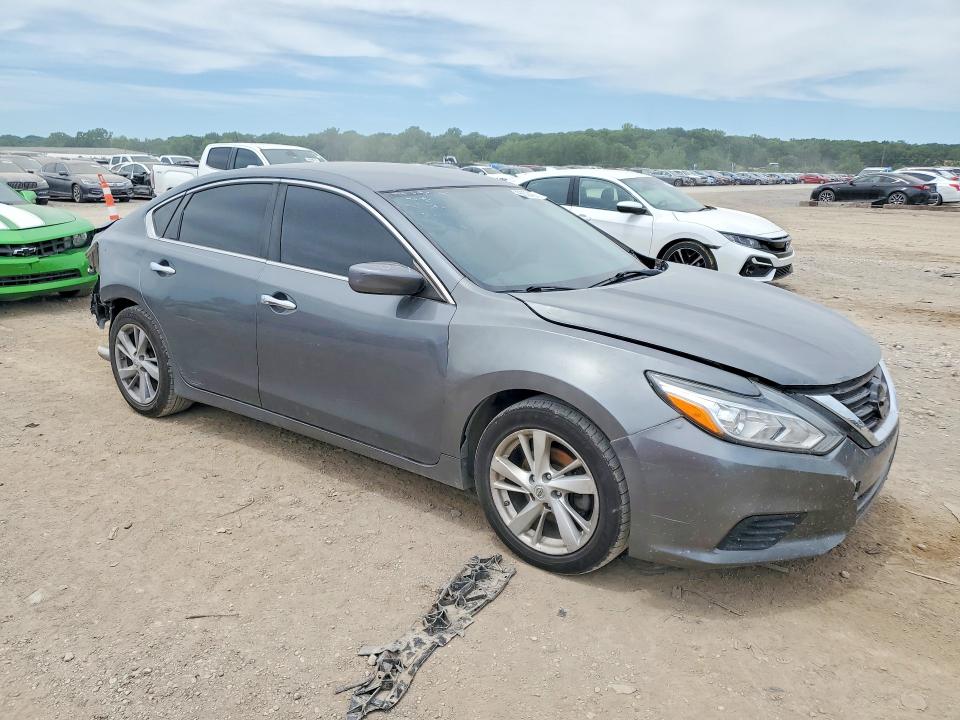 2018 Nissan Altima VIN 1N4AL3AP6JC117306 COPART salvage auction — REAR END, Mo - Salvage Certificate Of Title, sold $625 on 2026-07-31 (photo 4)
